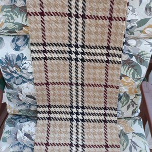 CLASSIC BURBERRY LONDON CASHMERE & WOOL FRINGE  SCARF 68X12 NICE QUALITY